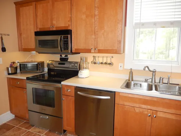 $2,150 | 3065 Morningside Drive, Tallahassee, FL 32301