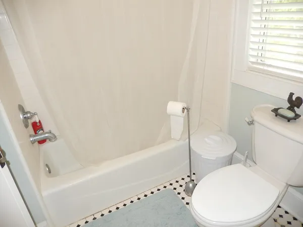 $2,150 | 3065 Morningside Drive, Tallahassee, FL 32301