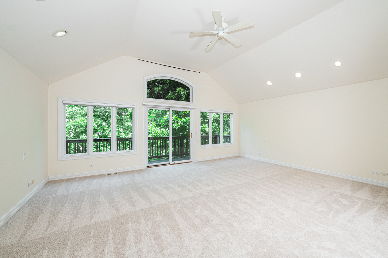 1071 Bonner Road Wauconda, IL 60084 - Photo 29 of 61 a view of an empty room with a window