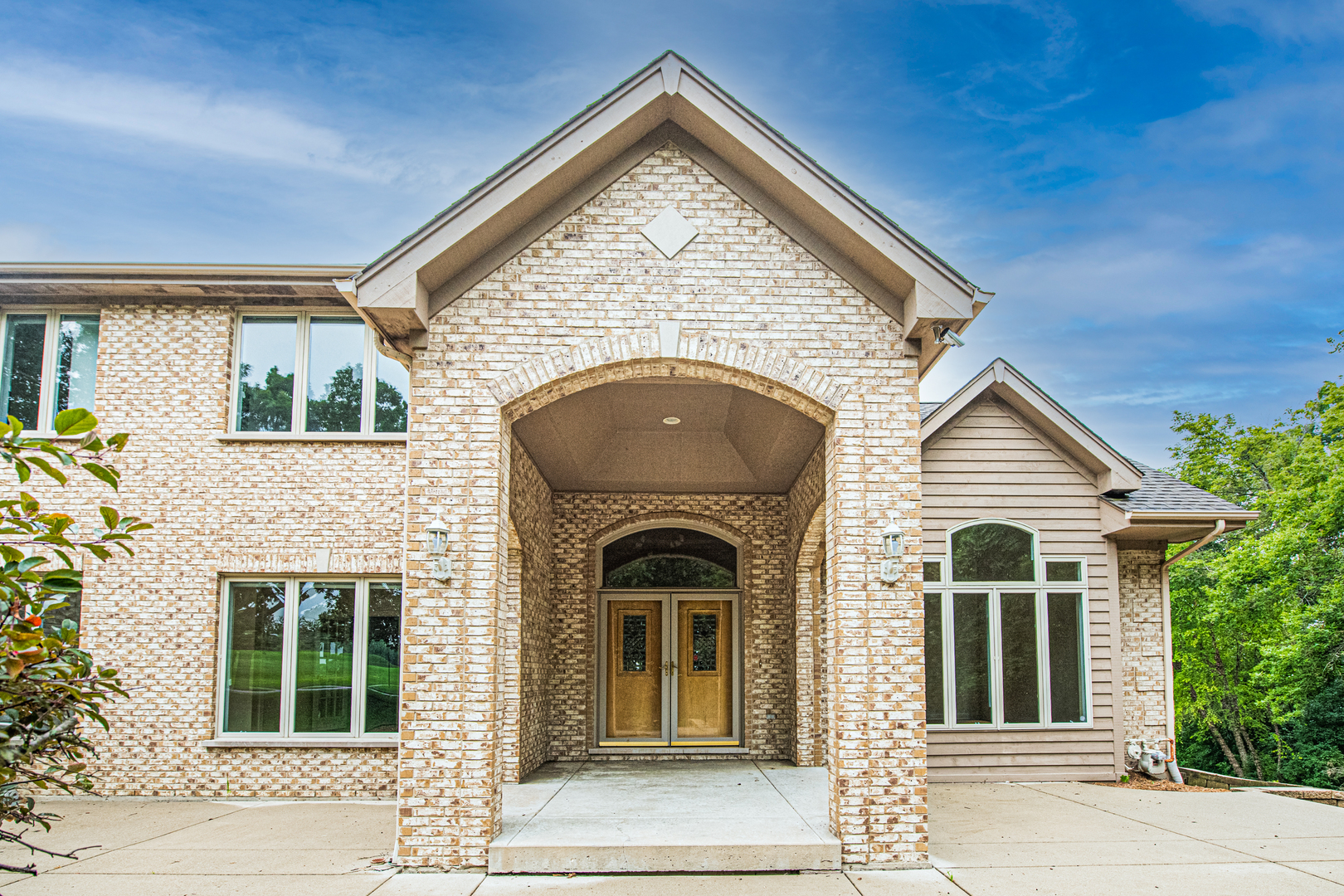1071 Bonner Road Wauconda, IL 60084 - Photo 10 of 61 a view of a house with large windows