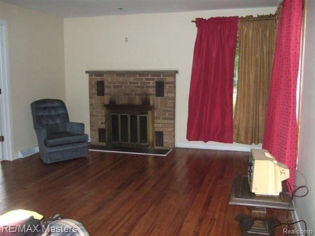 715 North Harris Road Ypsilanti, MI 48198 - Photo 6 of 24 017