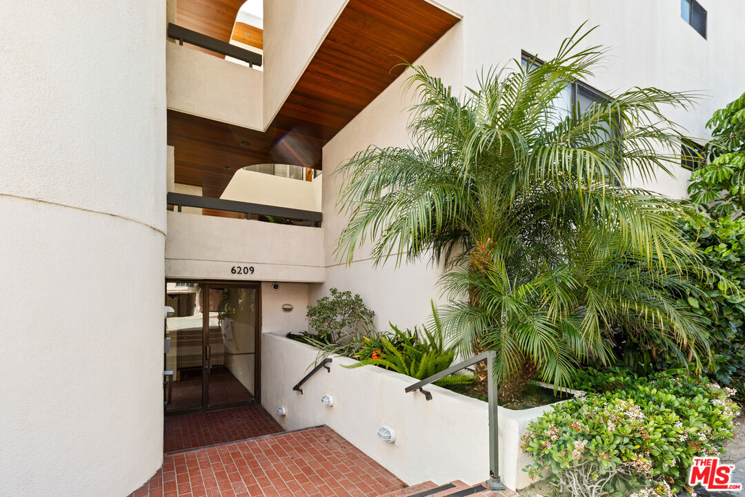 6209 Pacific Avenue, Unit 201 Playa del Rey, CA 90293 - Photo 43 of 48