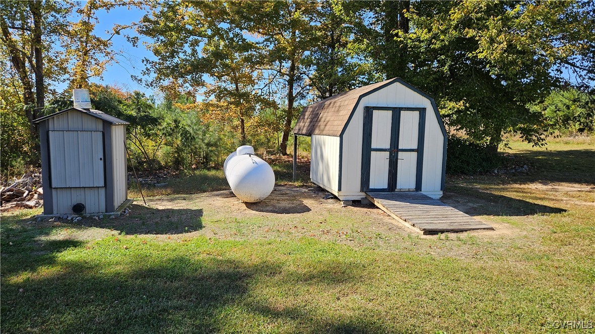 2504 Brunswick Road Blackstone, VA 23824 - Photo 22 of 50 Gallery Image 22
