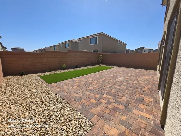 $2,700 | 5925 Obsidian Sky Avenue, Las Vegas, NV 89141
