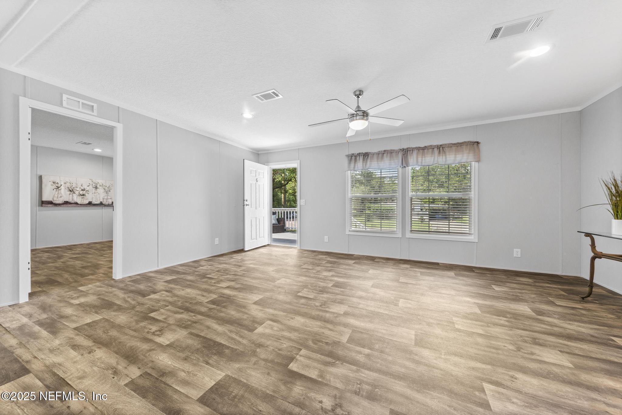 12835 Duval Lake Road East Jacksonville, FL 32218 - Photo 8 of 24 8