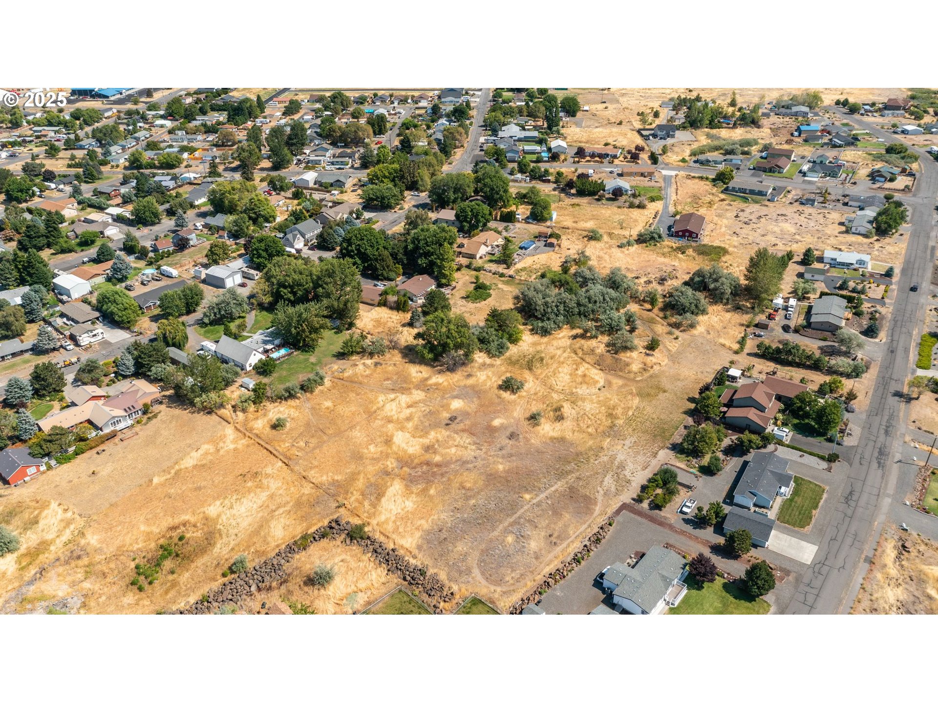 Sunridge Avenue Dallesport, WA 98617 - Photo 4 of 10 a view of a city