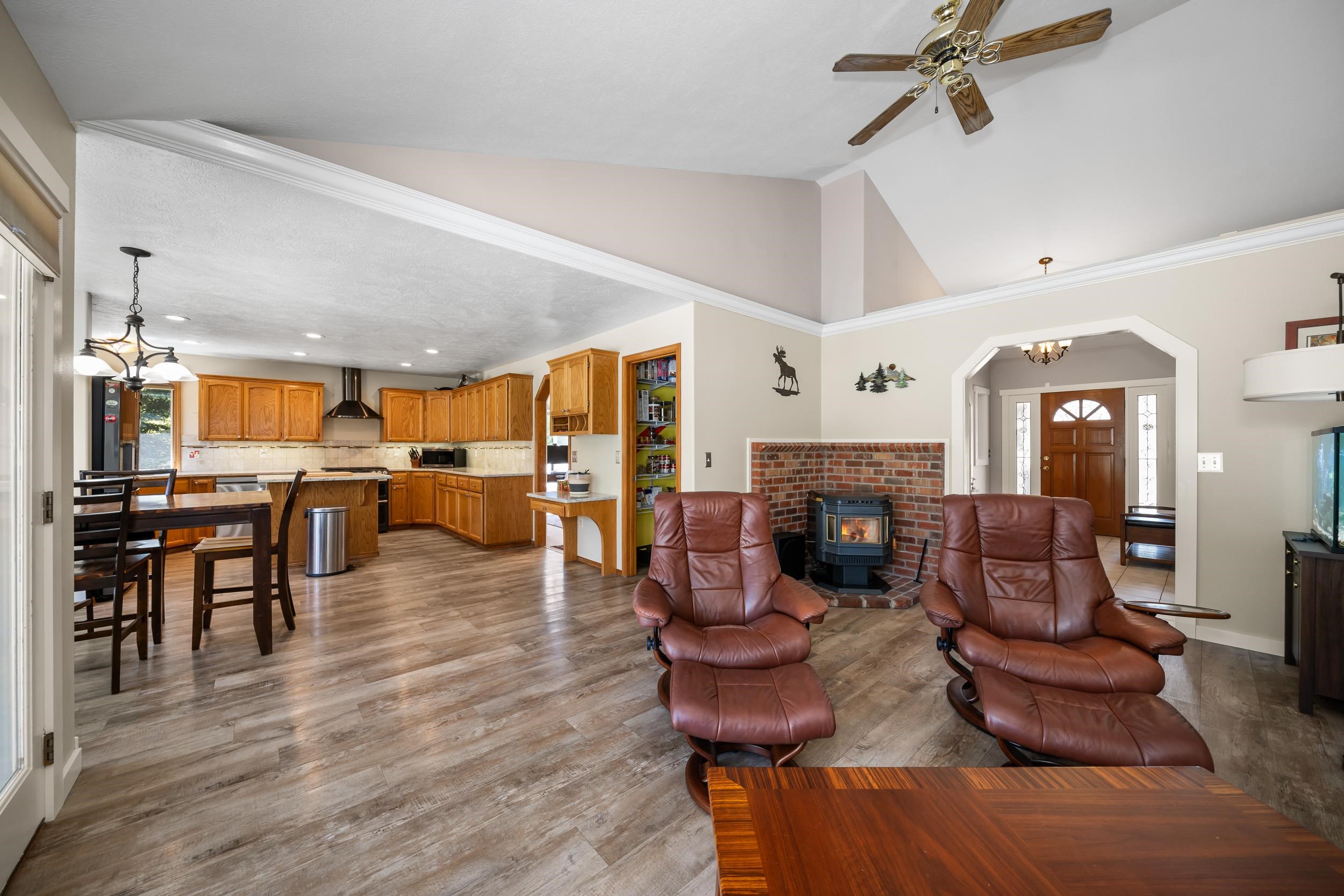 15816 North Fairview Road Mead, WA 99021 - Photo 13 of 50