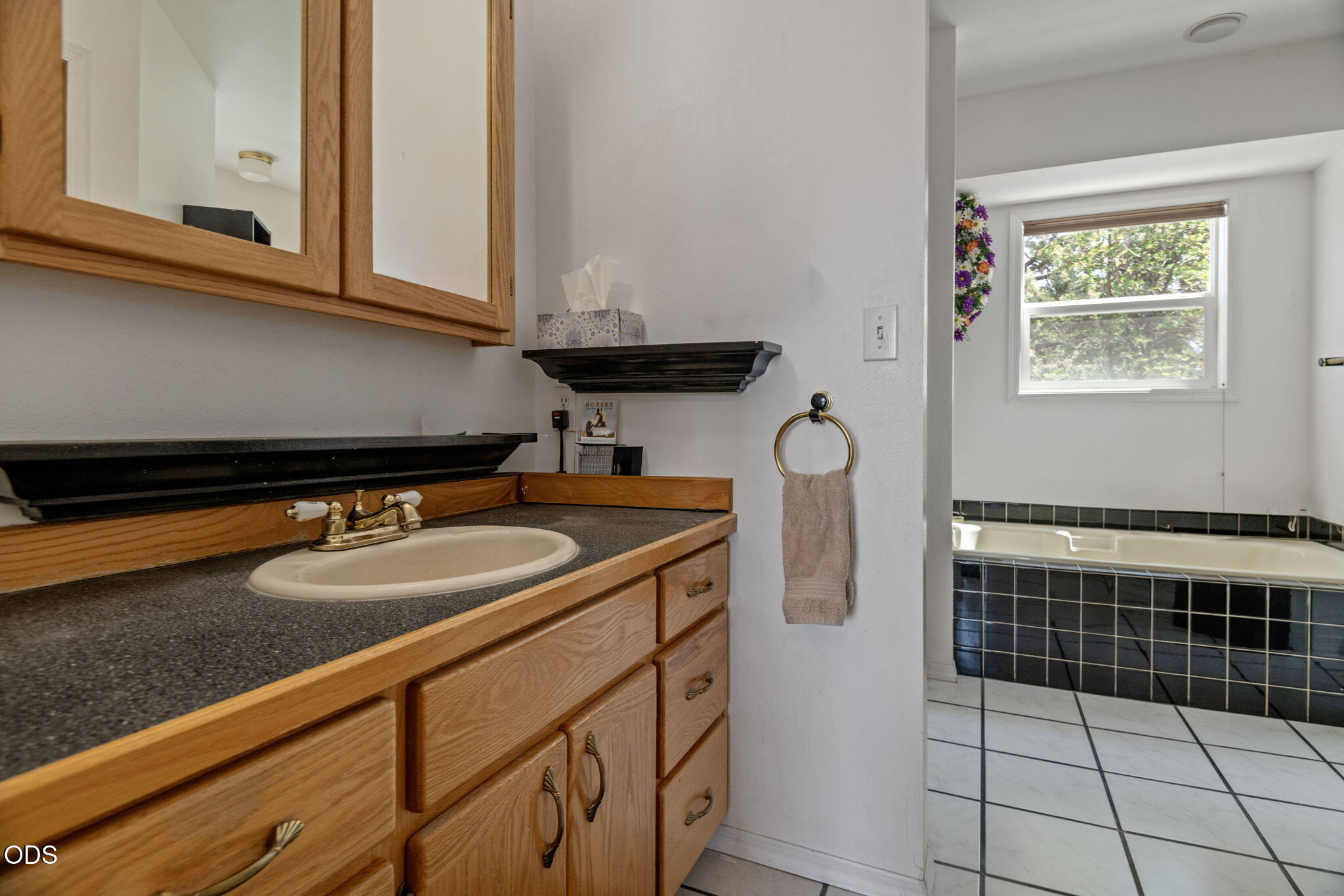 11912 South W Riggs Road Powell Butte, OR 97753 - Photo 11 of 42