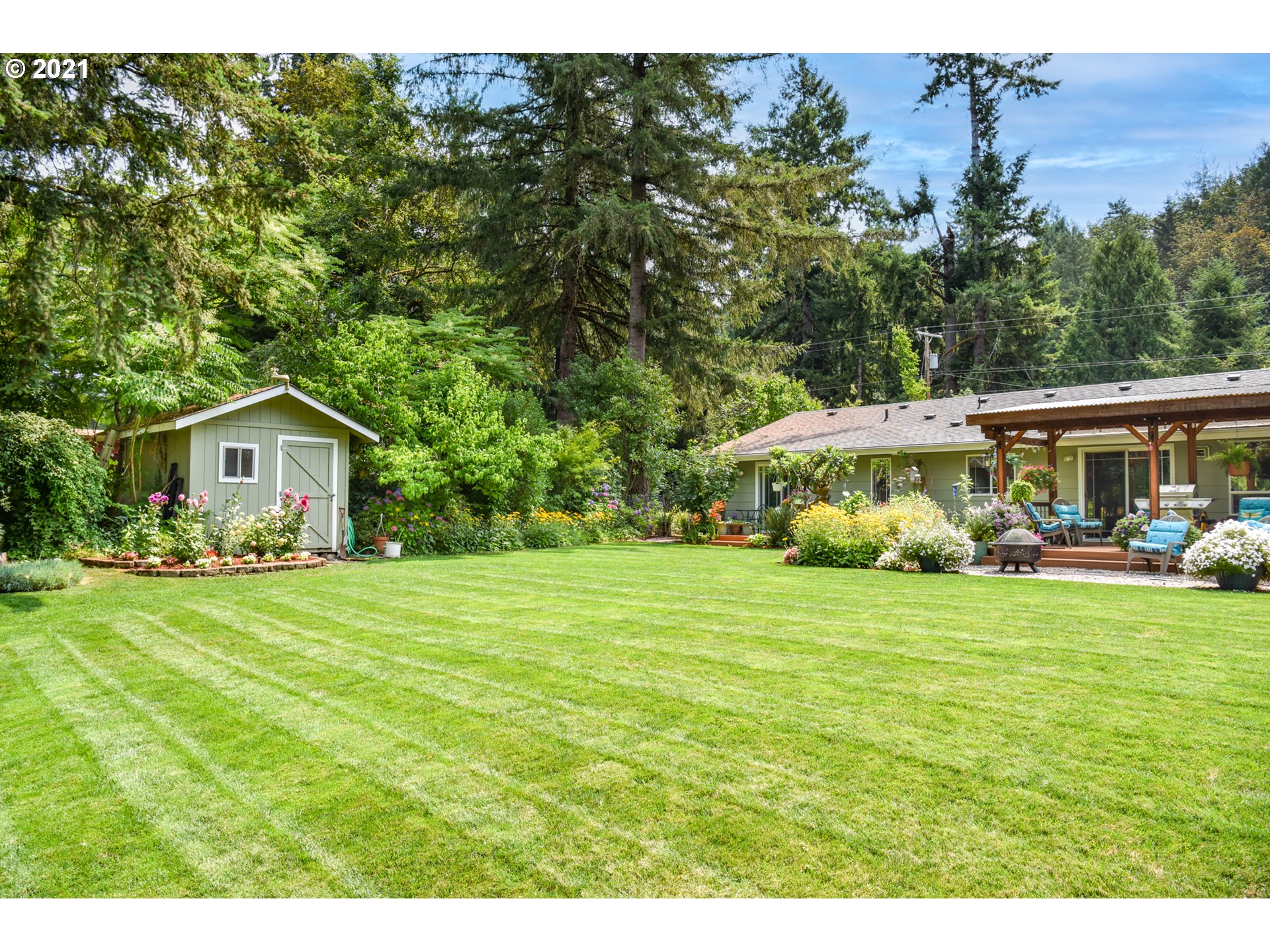 41555 Deerhorn Road Springfield, OR 97478 - Photo 12 of 15 Gallery Image 12