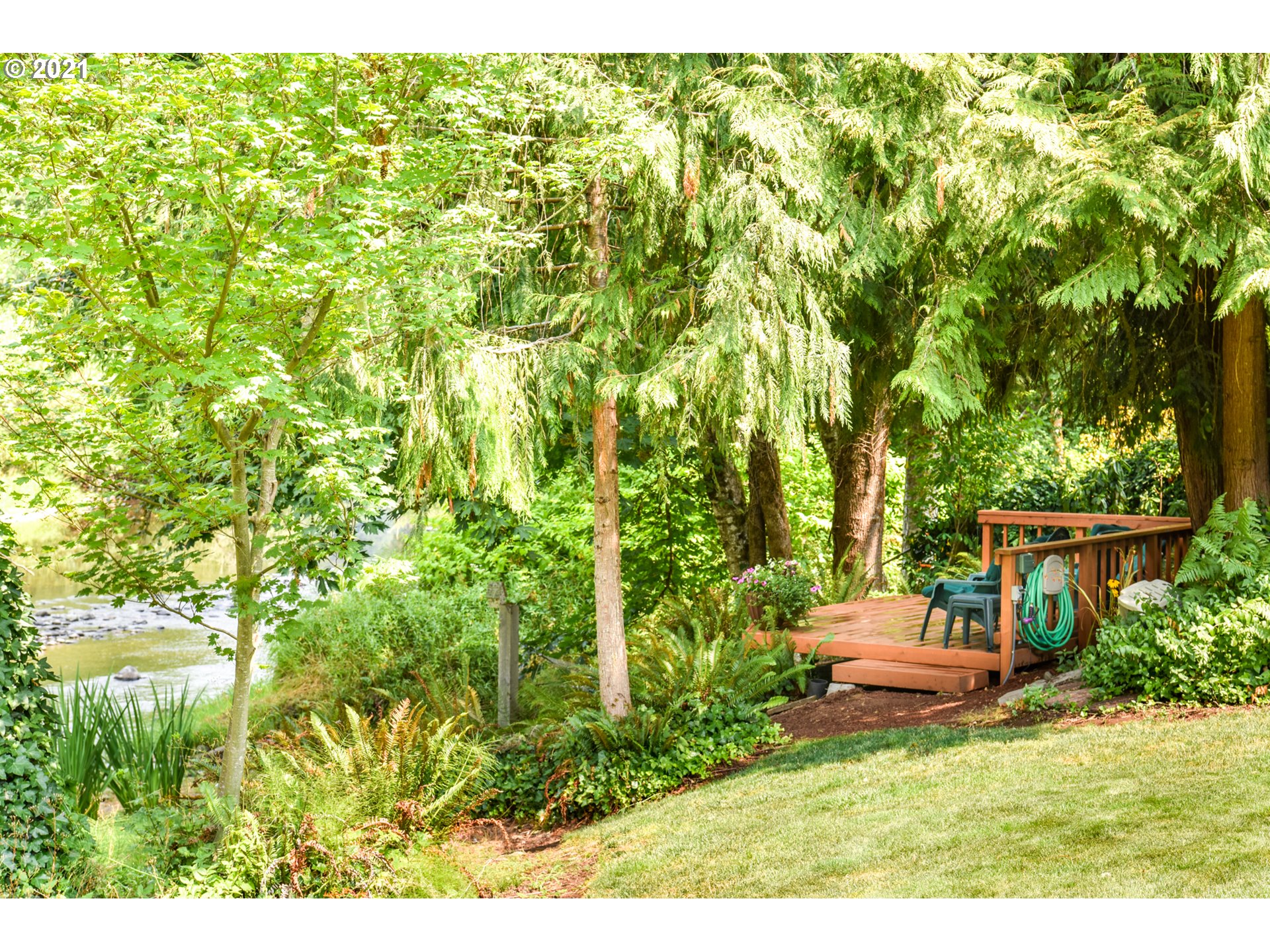 41555 Deerhorn Road Springfield, OR 97478 - Photo 14 of 15 Gallery Image 14