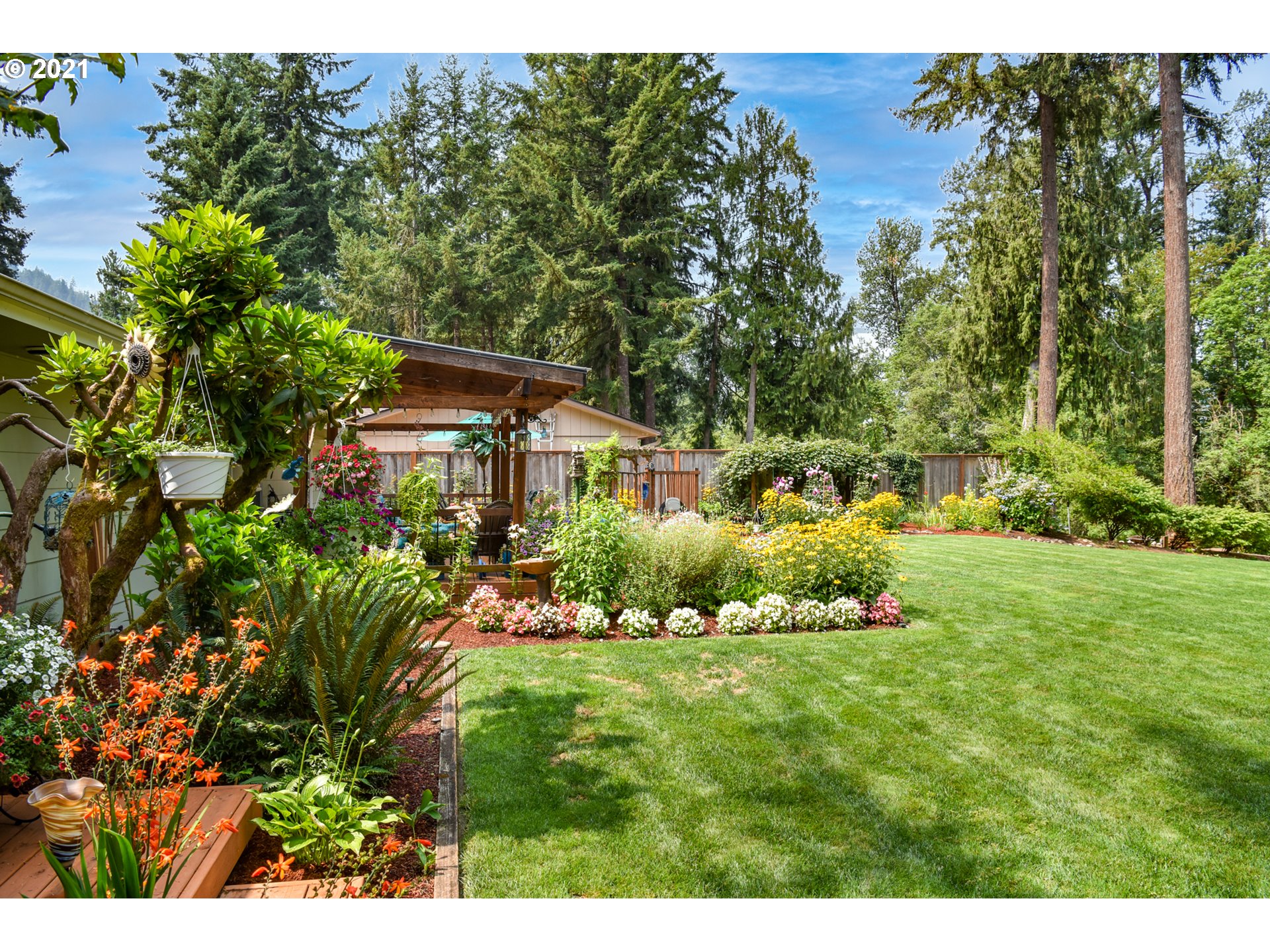 41555 Deerhorn Road Springfield, OR 97478 - Photo 6 of 15 Gallery Image 6