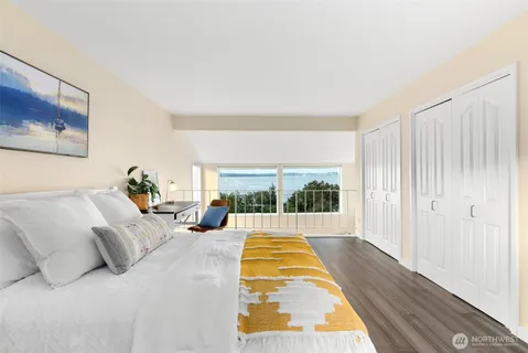 $1,790,000 | 10879 Bill Point Circle Northeast, Bainbridge Island, WA 98110