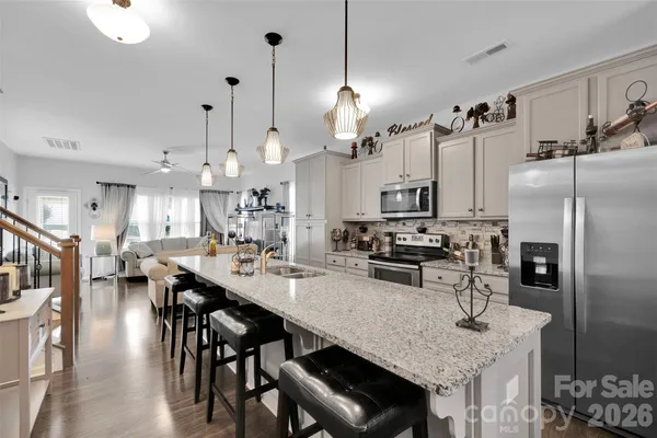 $425,000 | 2527 Courtland Drive, Clover, SC 29710