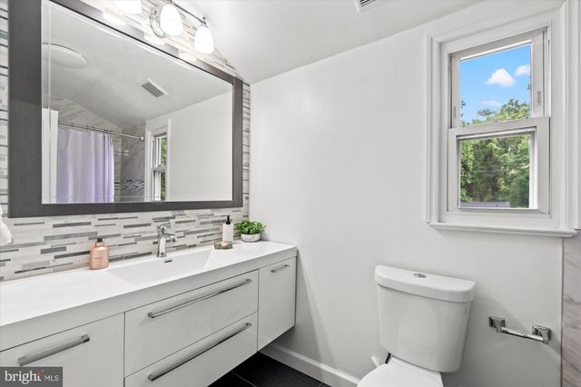 $607,000 | 11209 Valley View Avenue, Kensington, MD 20895