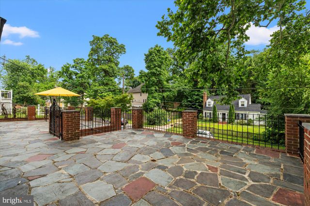 $607,000 | 11209 Valley View Avenue, Kensington, MD 20895