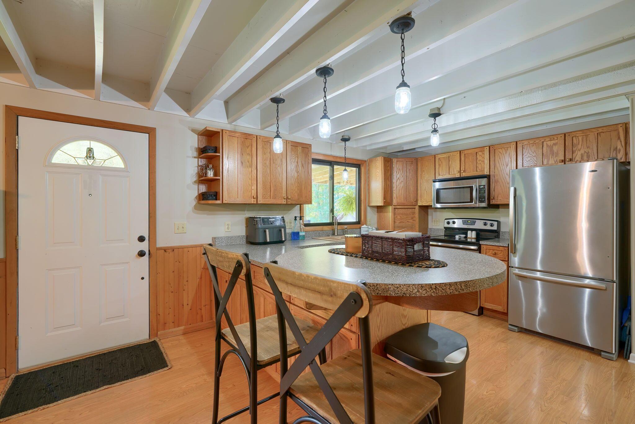 335 Pine Ridge Road Jackson, OH 45640 - Photo 26 of 49 25. Kitchen Area (9)
