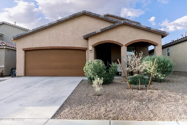 $450,000 | 7148 West Inkwood Lane, Tucson, AZ 85757