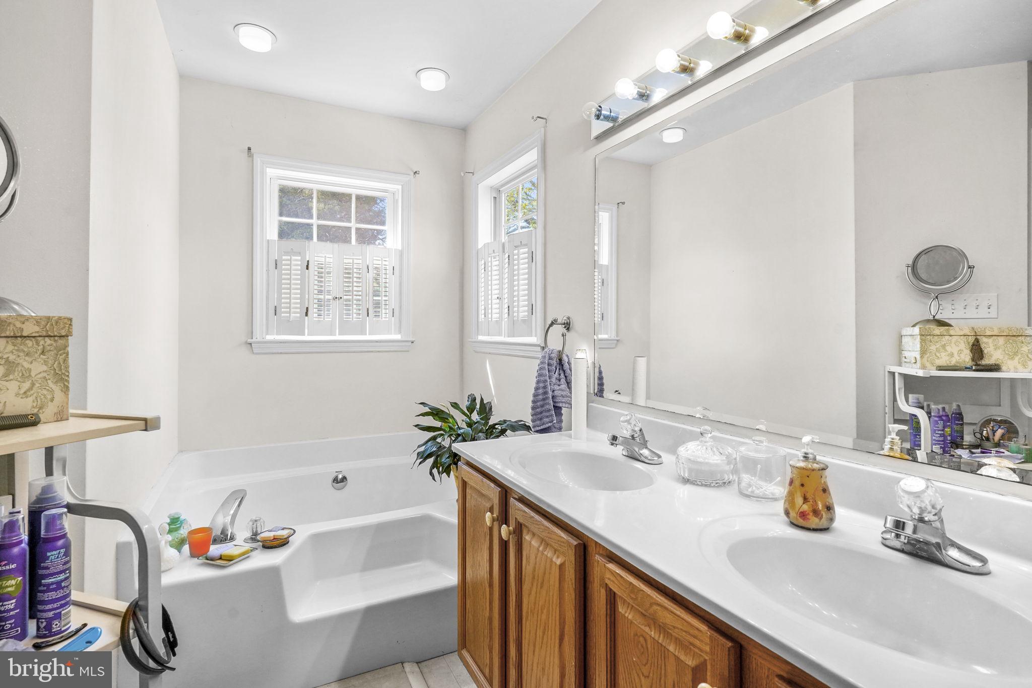 615 Mann Road Deale, MD 20751 - Photo 20 of 38 Primary bathroom