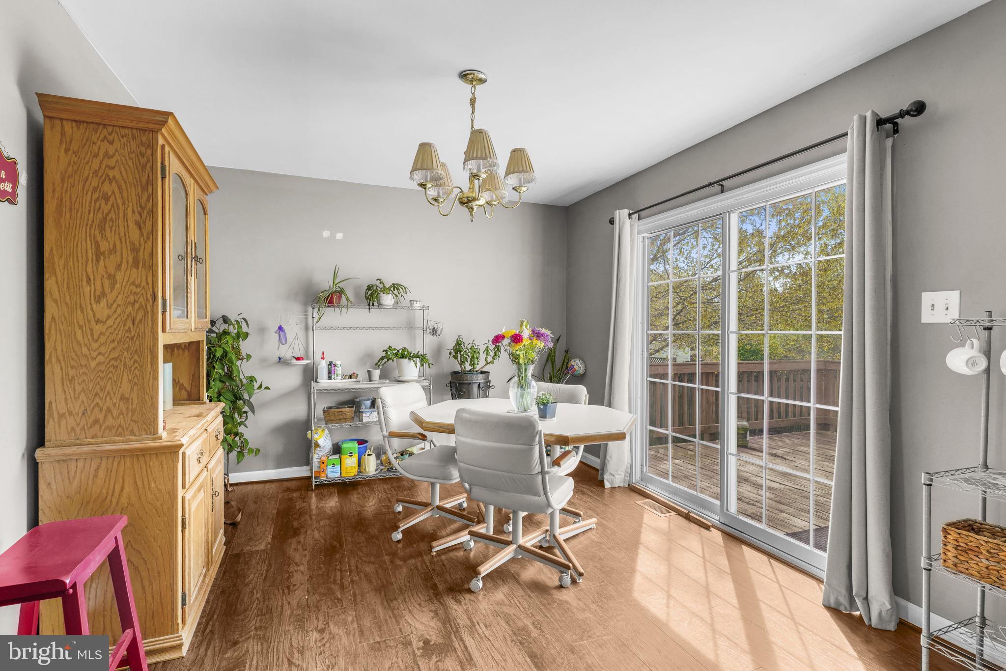 615 Mann Road Deale, MD 20751 - Photo 10 of 38 Dining area