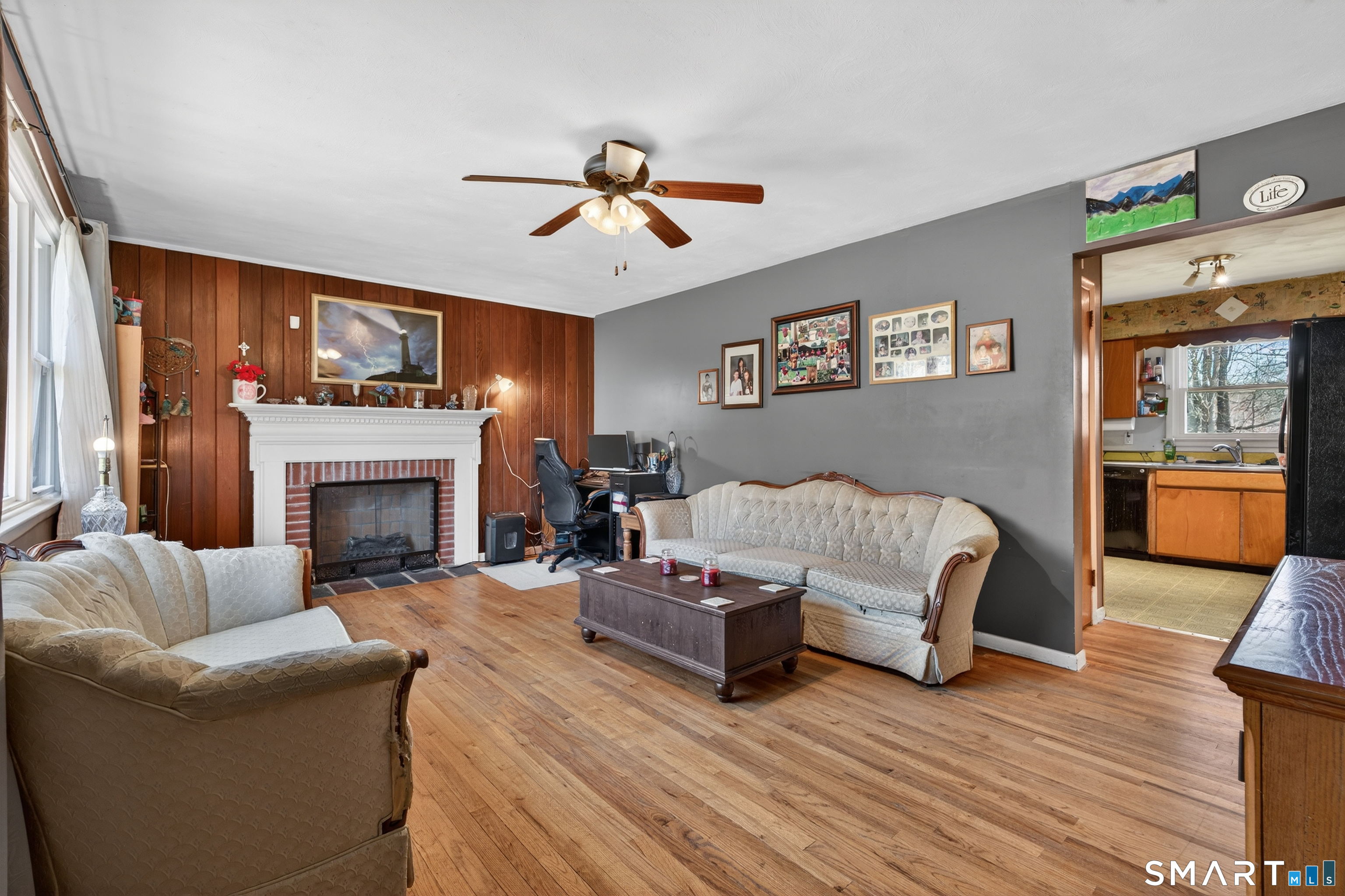 9 Milton Drive Meriden, CT 06450 - Photo 3 of 15