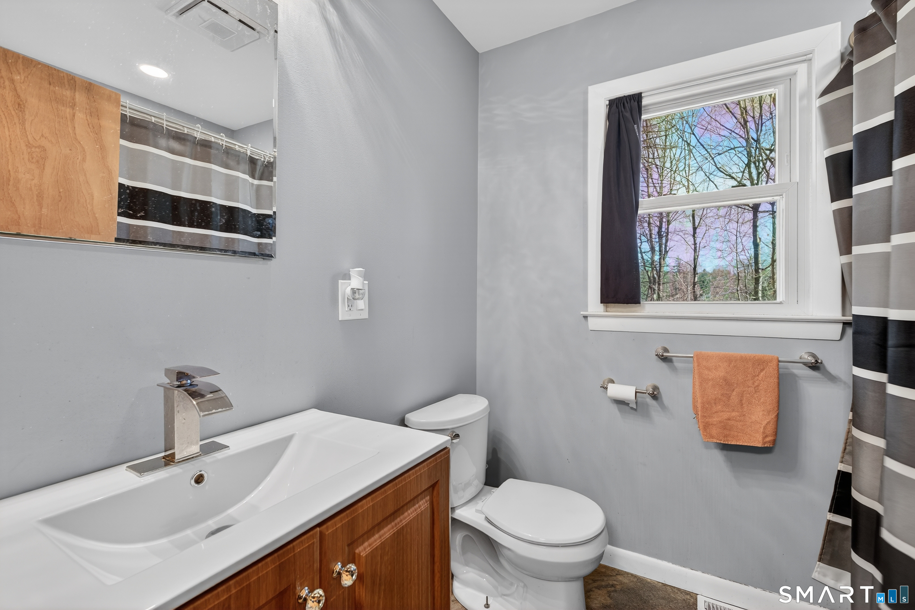 9 Milton Drive Meriden, CT 06450 - Photo 7 of 15