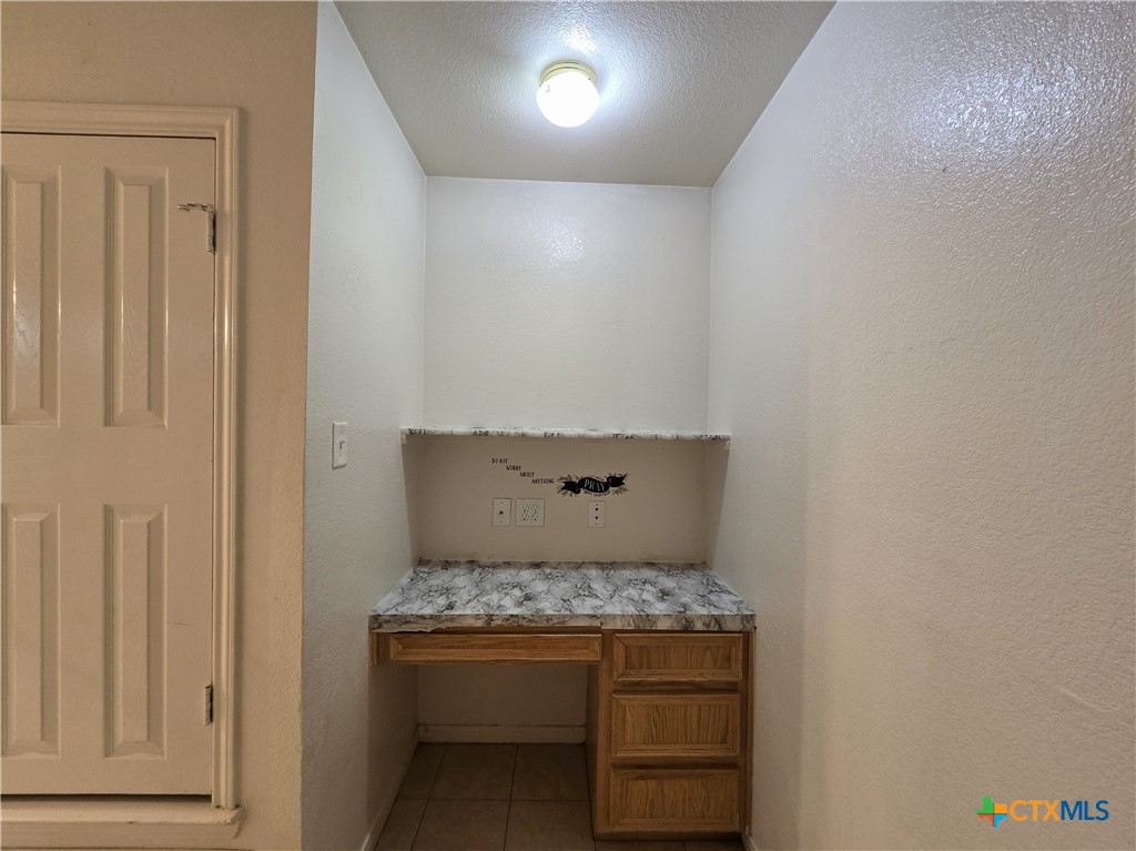 1411 Nicholas Circle, Unit B Killeen, TX 76542 - Photo 3 of 18