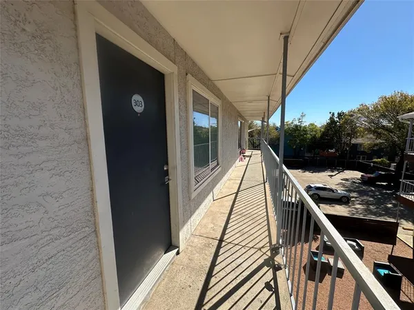 $1,025 | 5408 Reiger Avenue, Unit 303, Dallas, TX 75214