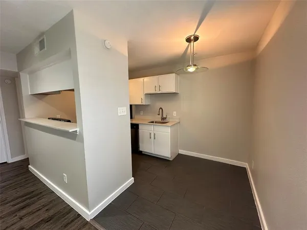 $1,025 | 5408 Reiger Avenue, Unit 303, Dallas, TX 75214
