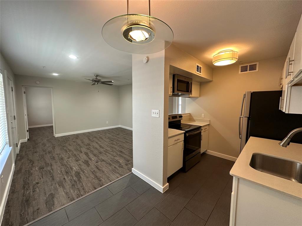 5408 Reiger Avenue, Unit 303 Dallas, TX 75214 - Photo 7 of 24