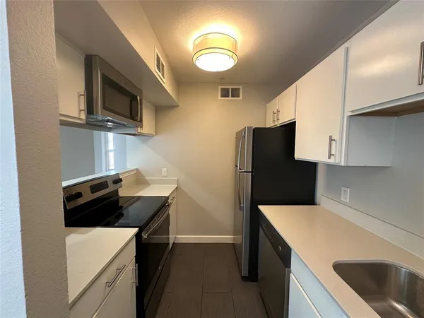 $1,025 | 5408 Reiger Avenue, Unit 303, Dallas, TX 75214