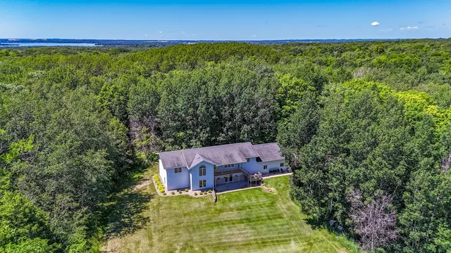 $440,000 | 30289 Shady Lane, Detroit Lakes, MN 56501