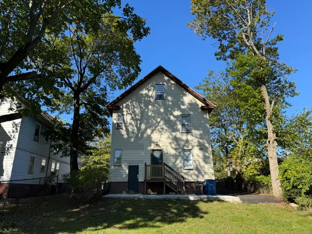a front view of house with yard