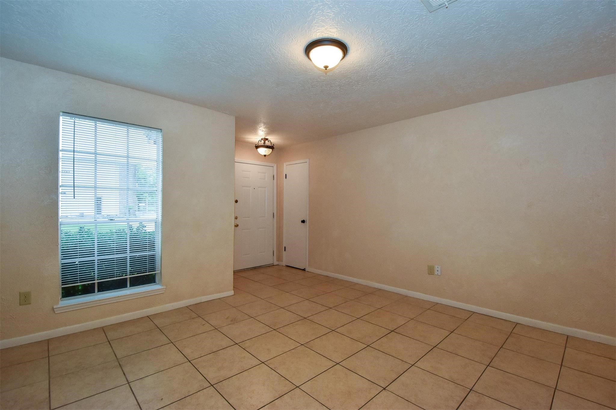 1524 Beaumont Road Baytown, TX 77520 - Photo 4 of 19