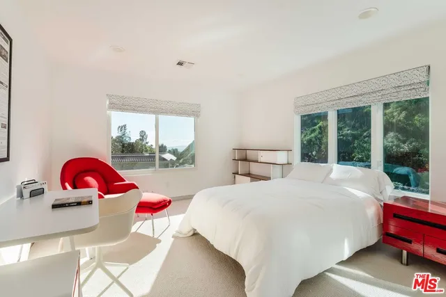 $3,165,000 | 1257 Bienveneda Avenue, Pacific Palisades, CA 90272