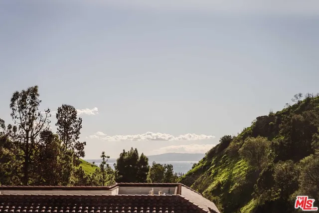 $3,165,000 | 1257 Bienveneda Avenue, Pacific Palisades, CA 90272