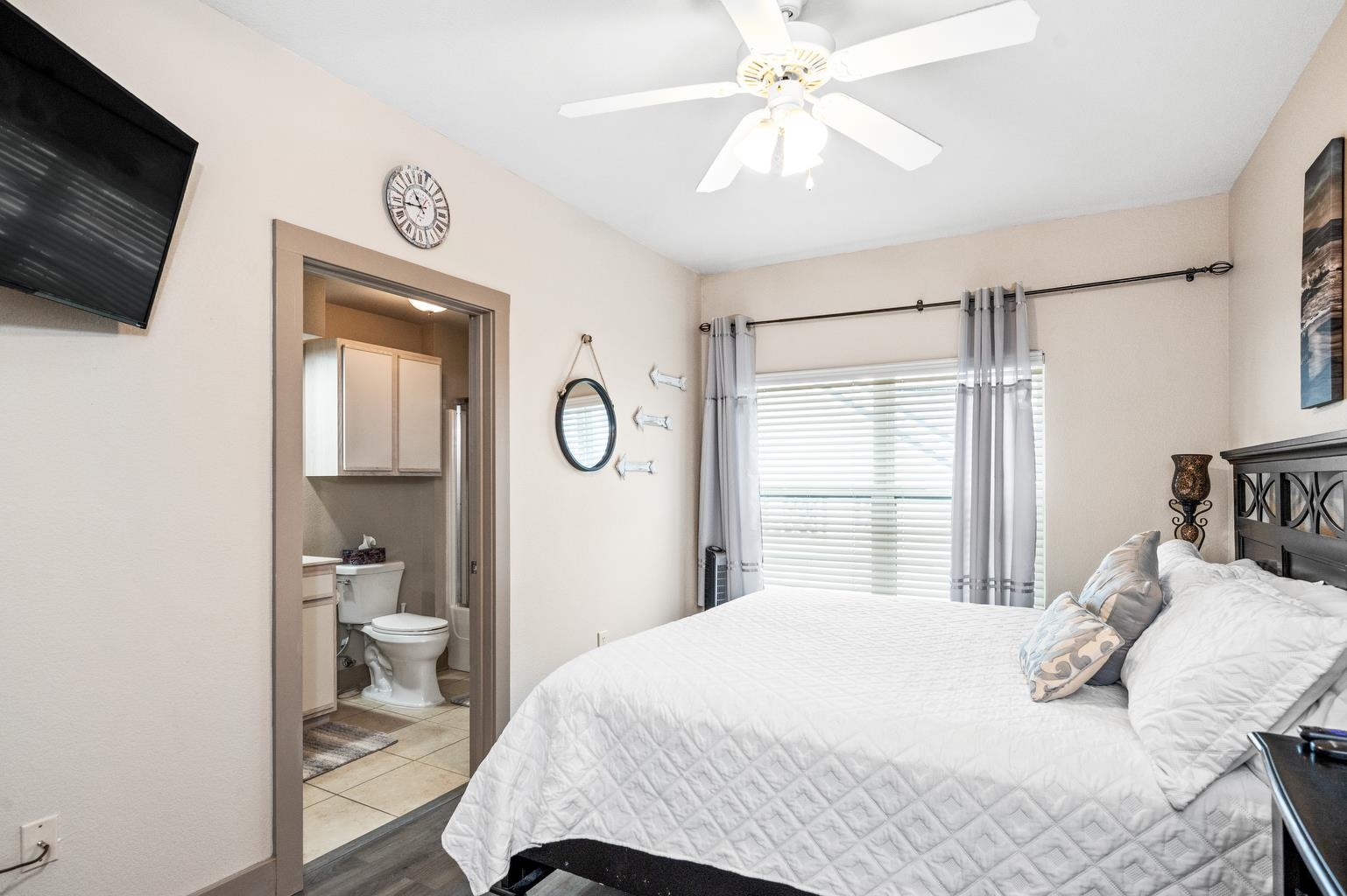 20050 Oak Road East, Unit 2413 Gulf Shores, AL 36542 - Photo 14 of 50