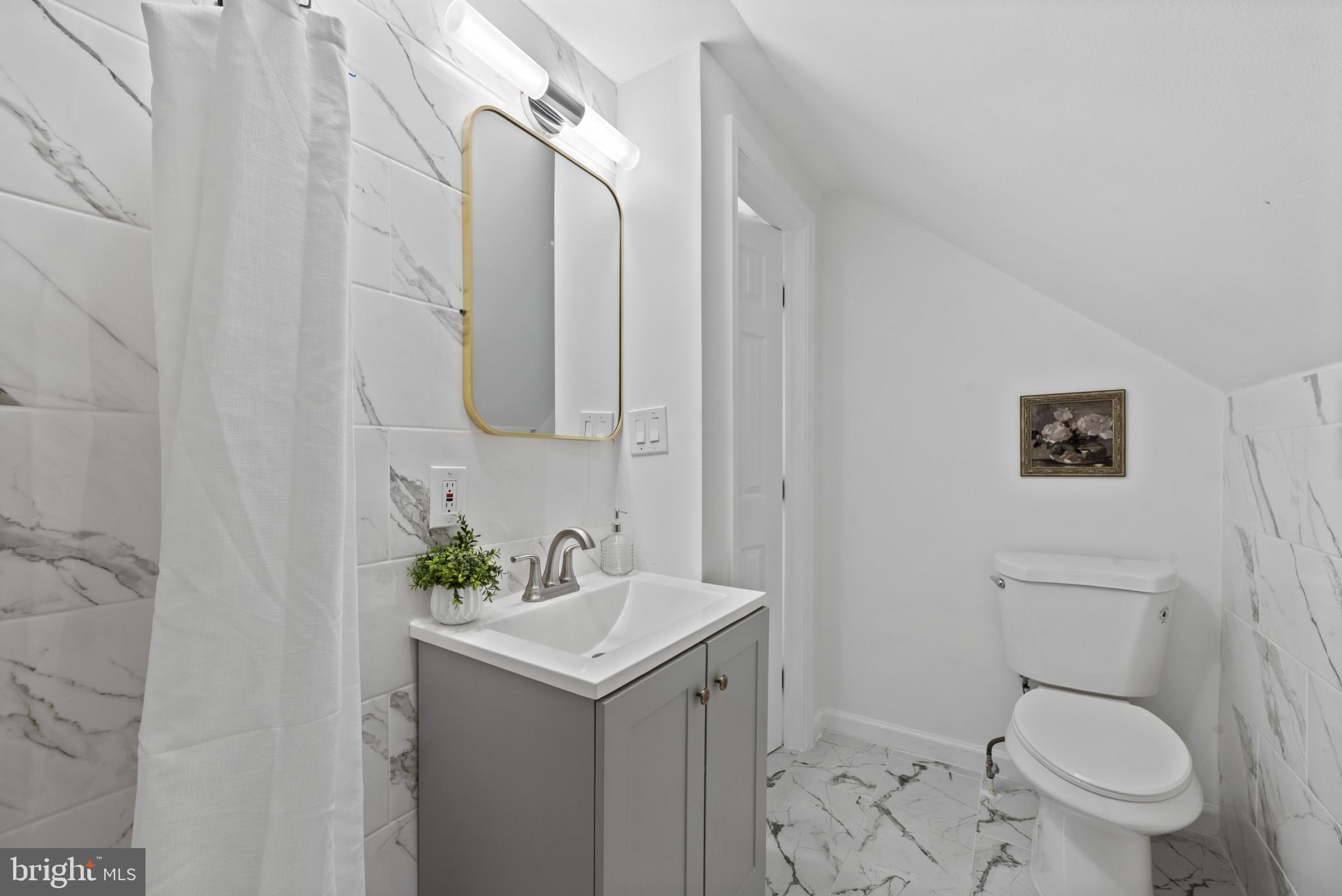 4104 Maple Road Suitland, MD 20746 - Photo 23 of 35