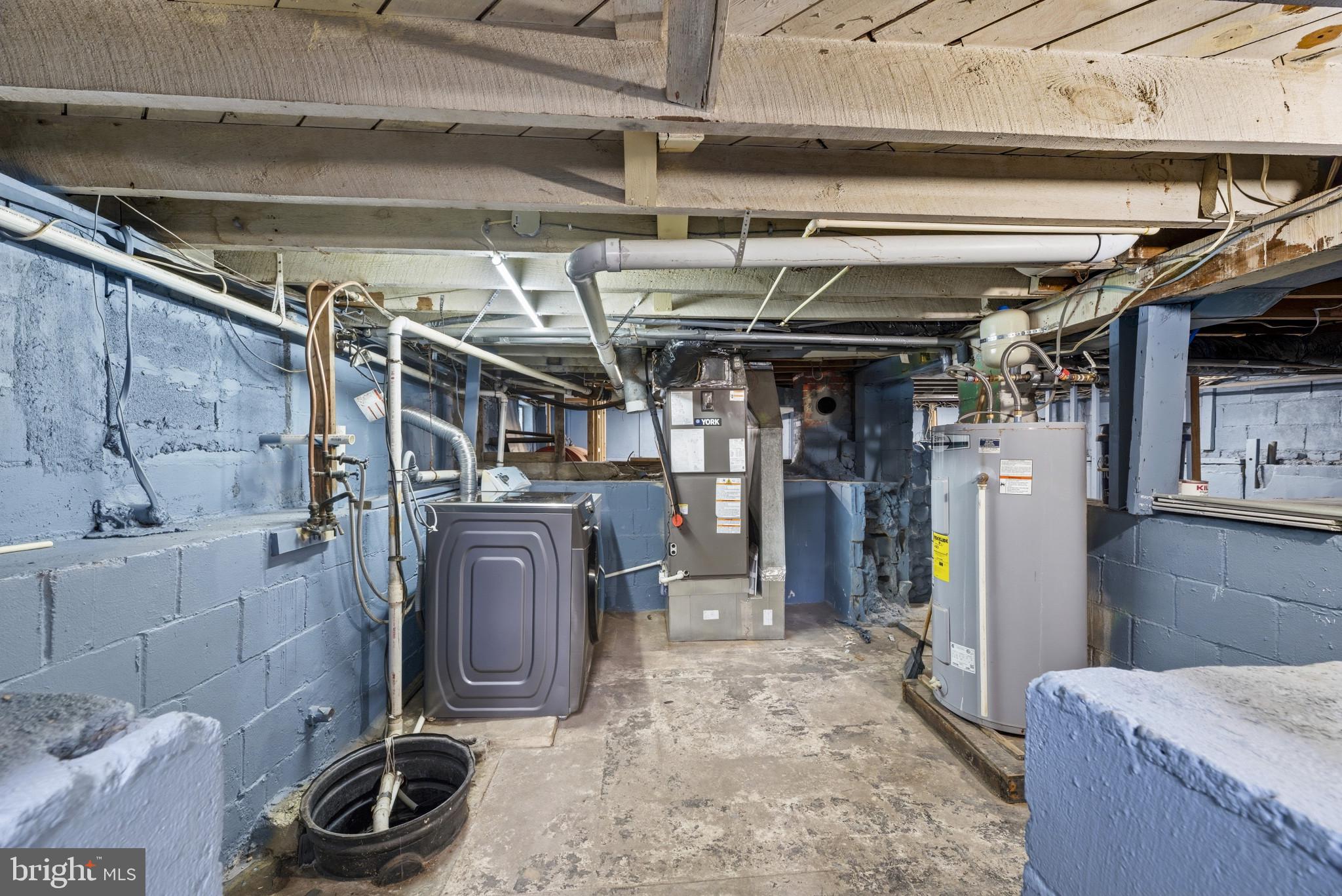 4104 Maple Road Suitland, MD 20746 - Photo 24 of 35