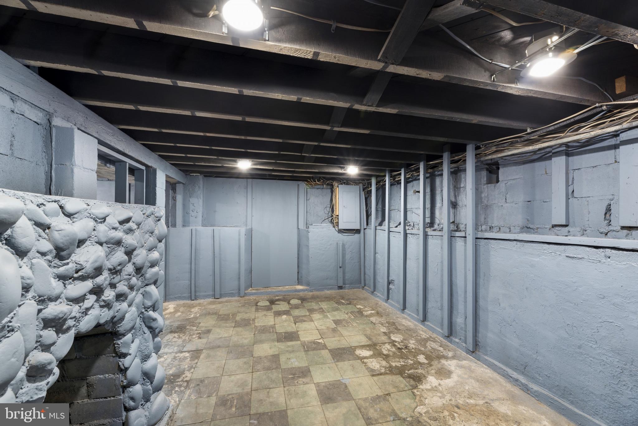 4104 Maple Road Suitland, MD 20746 - Photo 25 of 35