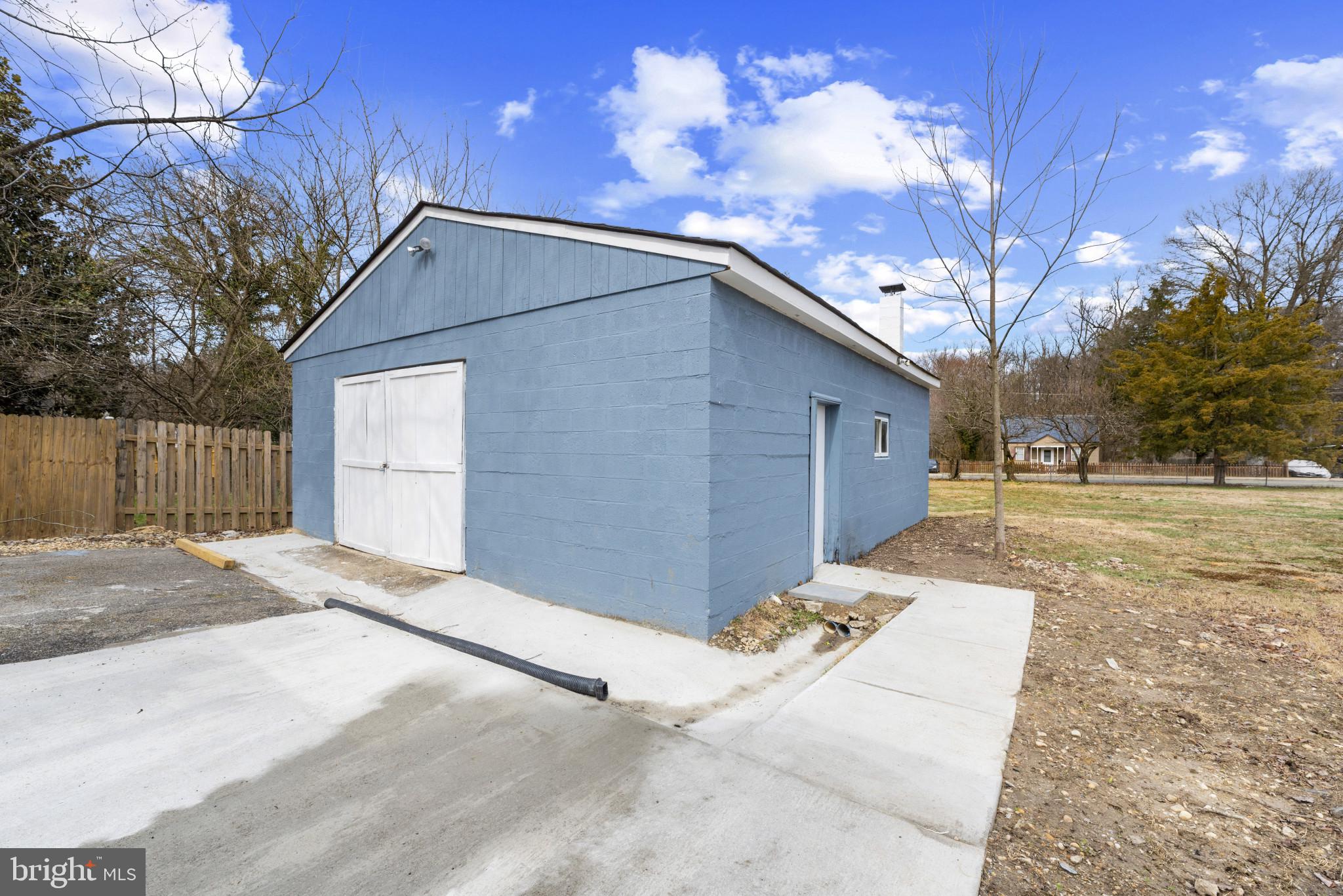 4104 Maple Road Suitland, MD 20746 - Photo 29 of 35