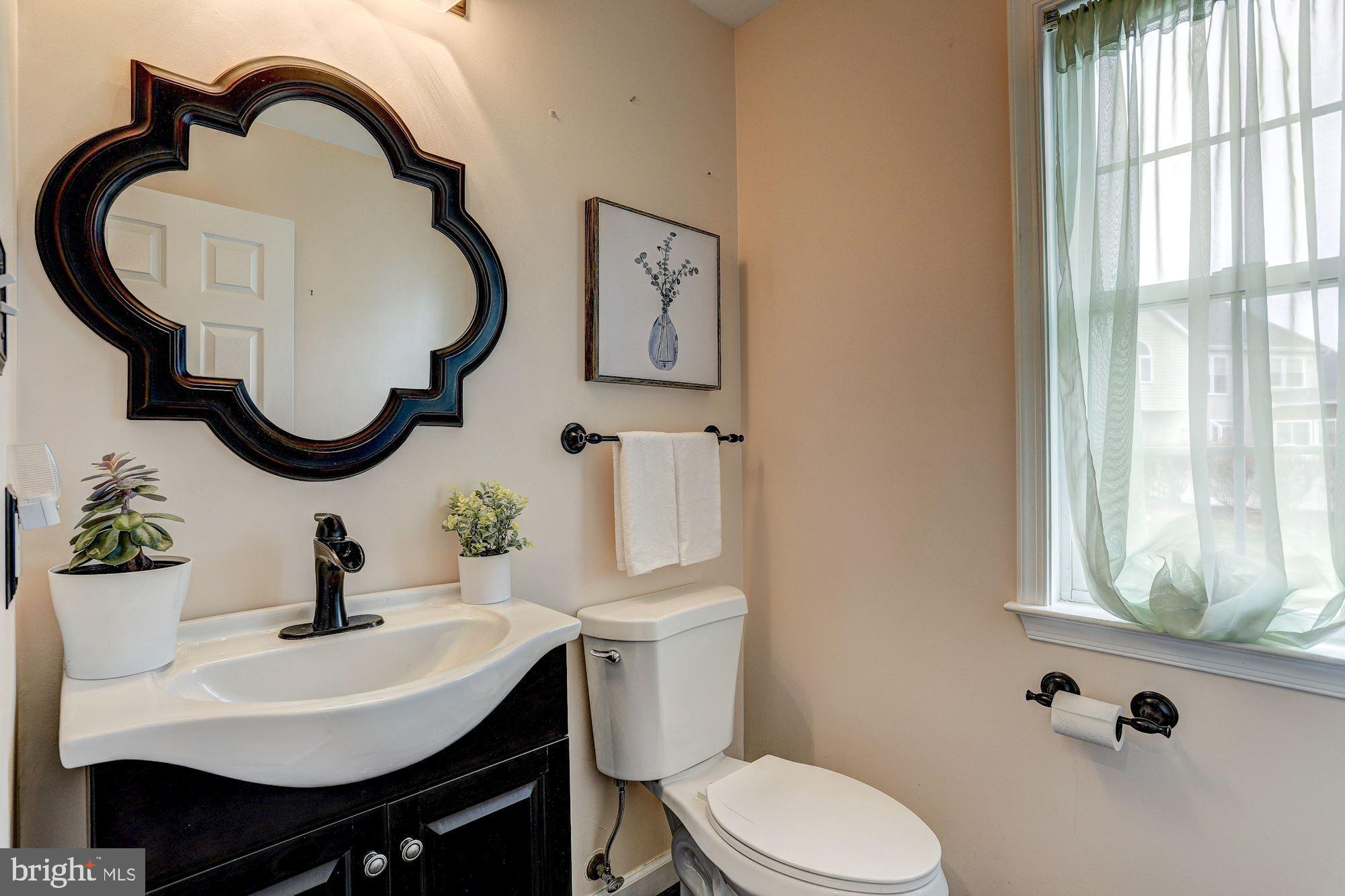 1760 Bennett Road Sykesville, MD 21784 - Photo 23 of 63 Powder Room