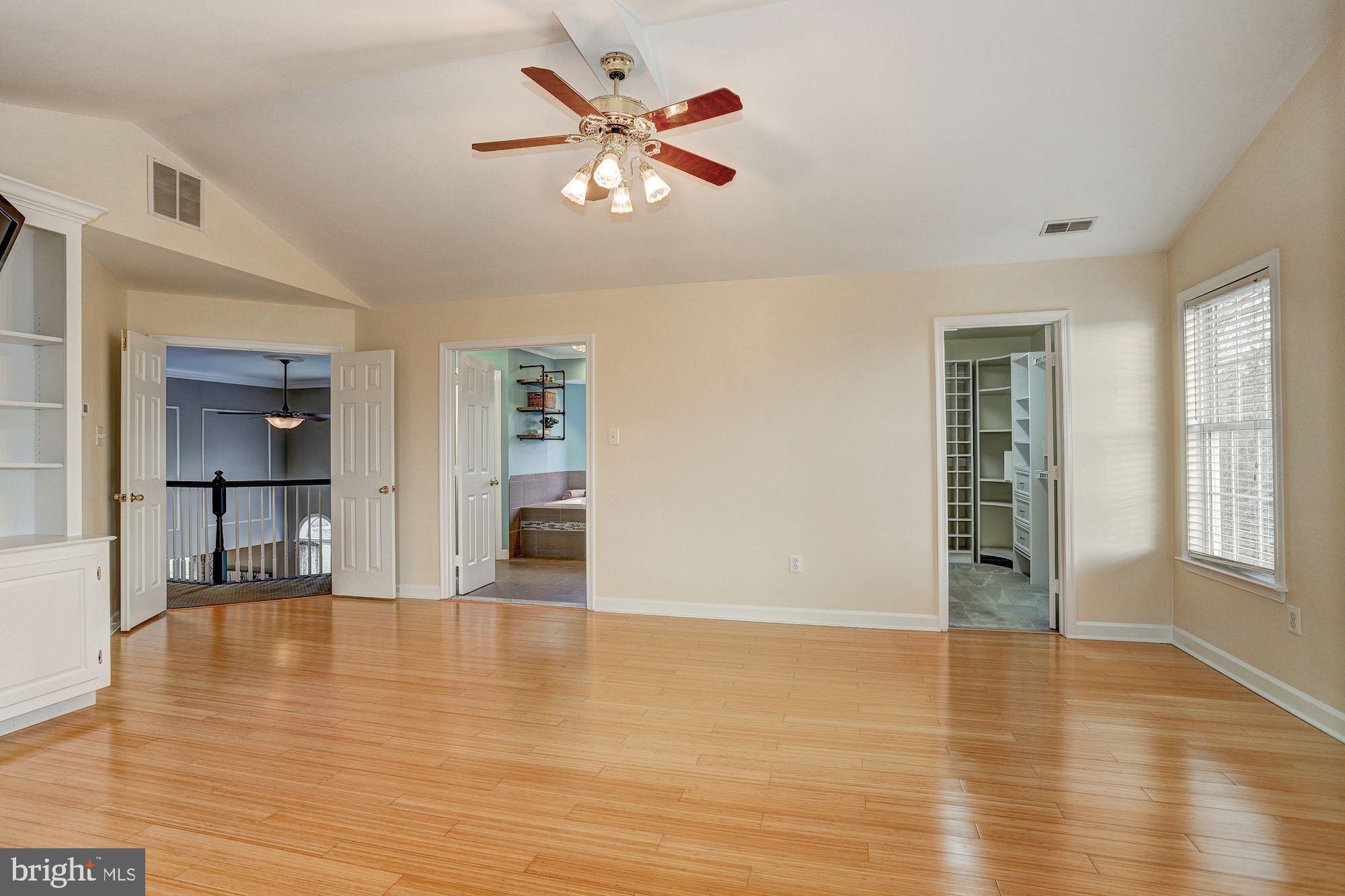 1760 Bennett Road Sykesville, MD 21784 - Photo 29 of 63 Owner's Suite