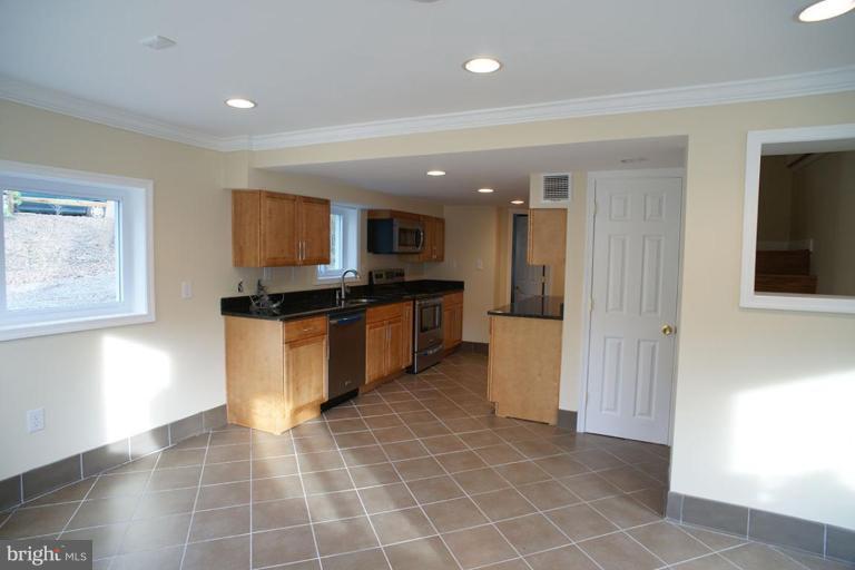9723 Capitol View Avenue Silver Spring, MD 20910 - Photo 2 of 26 Dining Area off Kitchen