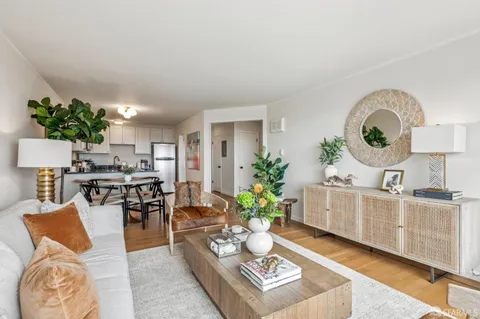 $725,000 | 2090 Great Highway, Unit 103, San Francisco, CA 94116