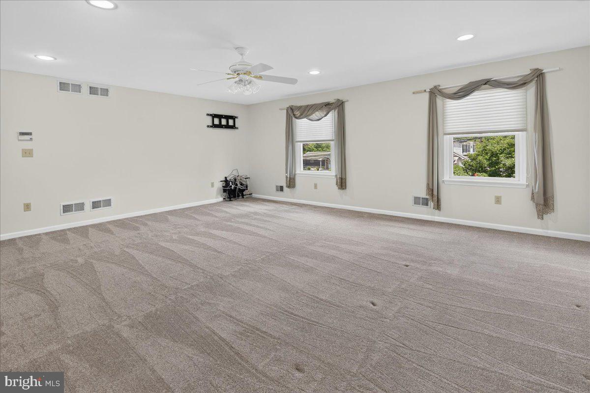 1491 Kuser Road Hamilton, NJ 08619 - Photo 36 of 42