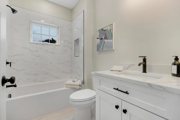 $779,000 | 19 Forest Glen Lane, Topsham, ME 04086
