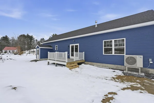 $779,000 | 19 Forest Glen Lane, Topsham, ME 04086