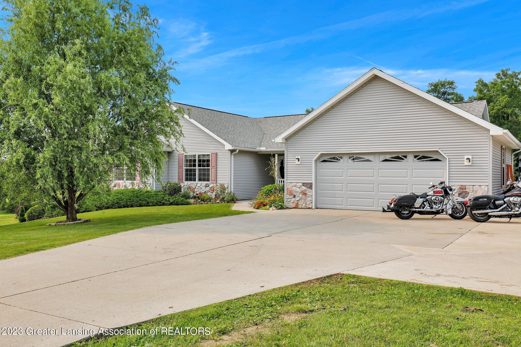 2233 Holt Road Williamston, MI 48895 - Photo 3 of 57 57-web-or-mls-Open Ended Media-57
