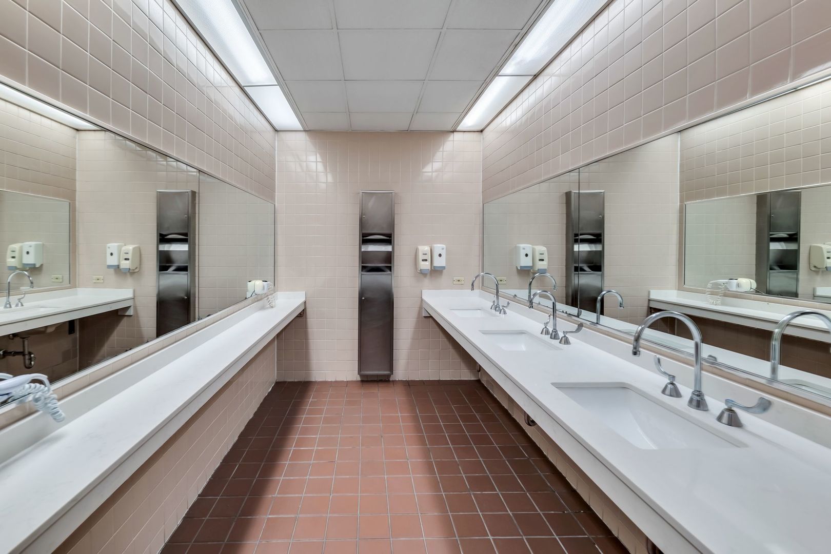 211 East Ohio Street, Unit 1203 Chicago, IL 60611 - Photo 24 of 38