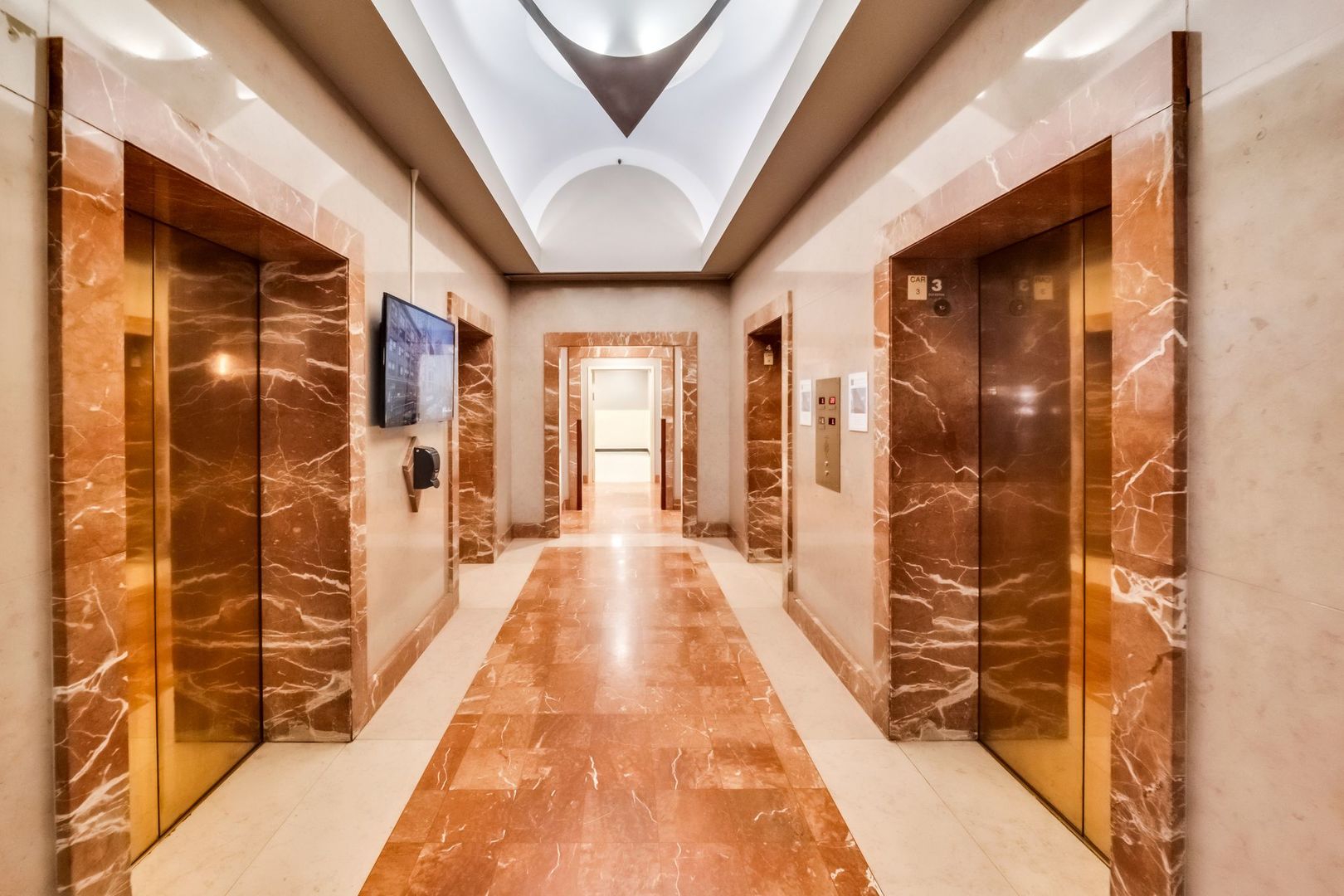 211 East Ohio Street, Unit 1203 Chicago, IL 60611 - Photo 5 of 38